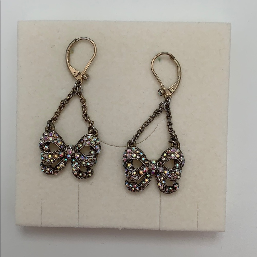 Bow earrings ***
